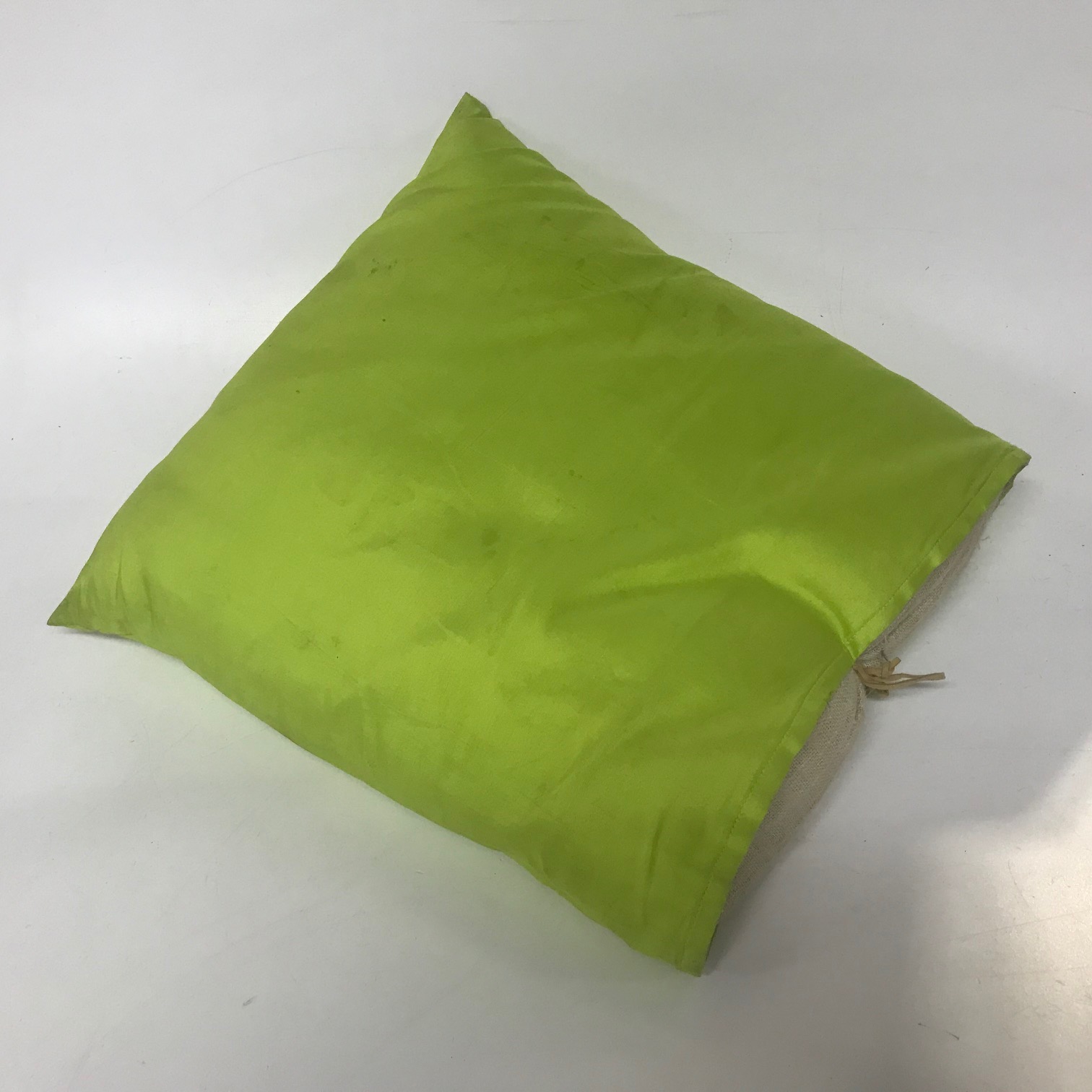 CUSHION, Green Satin w Linen Back